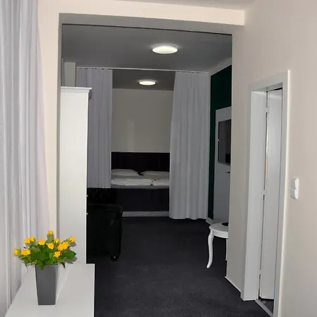 Steiger 4*